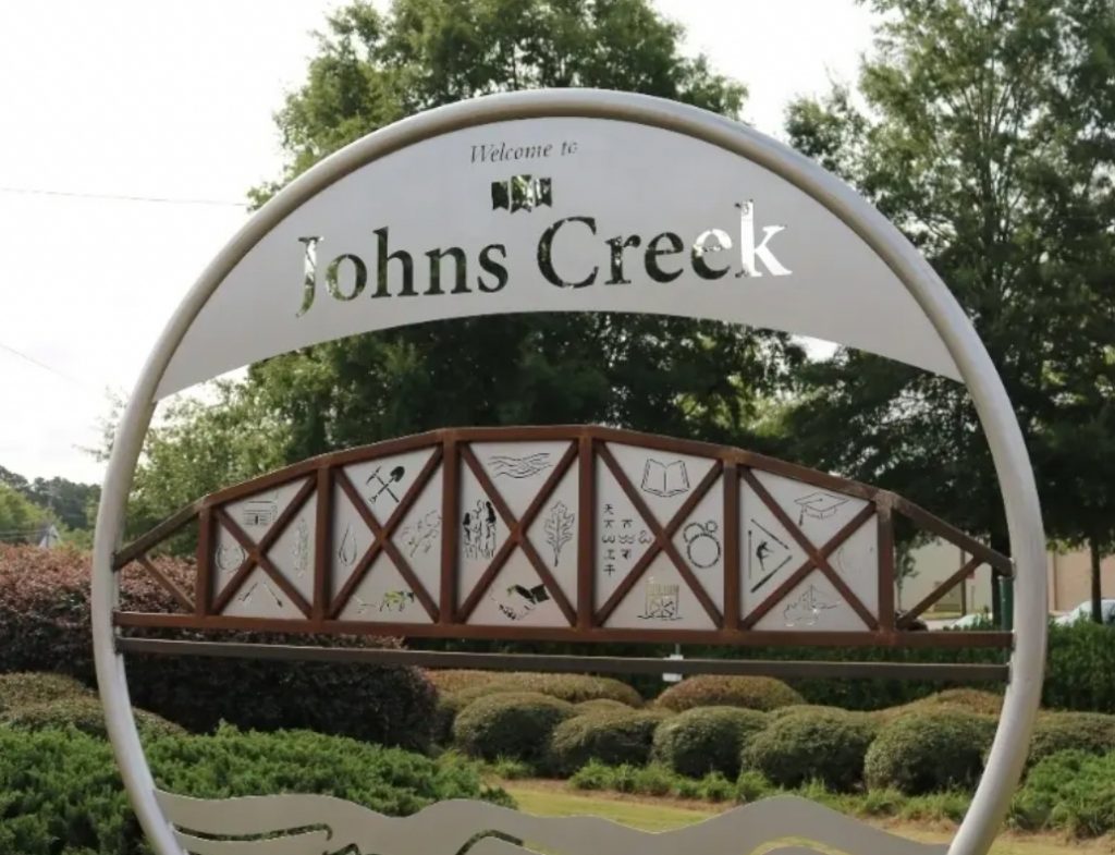 junk removal, dumpster rental, & demolition in Johns Creek GA.