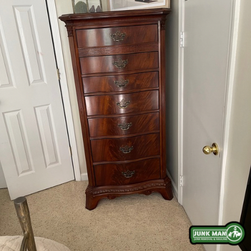Dresser donation pickup in Kennesaw GA with furniture hauling and donation delivery services